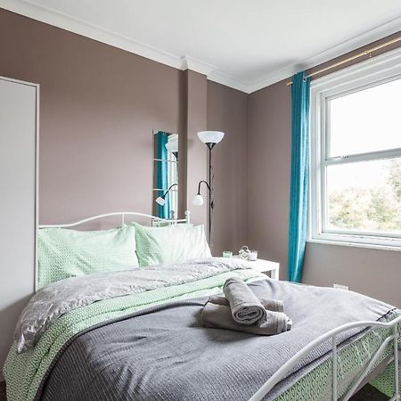 Shirley House 1, Guest House, Self Catering, Self Check In With Smart Locks, Use Of Fully Equipped Kitchen, Walking Distance To Southampton Central, Excellent Transport Links, Ideal For Longer Stays Екстер'єр фото