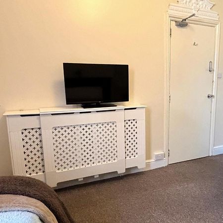 Shirley House 1, Guest House, Self Catering, Self Check In With Smart Locks, Use Of Fully Equipped Kitchen, Walking Distance To Southampton Central, Excellent Transport Links, Ideal For Longer Stays Екстер'єр фото