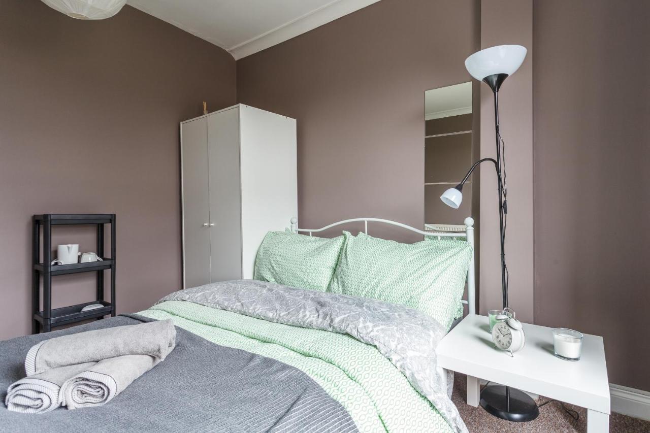 Shirley House 1, Guest House, Self Catering, Self Check In With Smart Locks, Use Of Fully Equipped Kitchen, Walking Distance To Southampton Central, Excellent Transport Links, Ideal For Longer Stays Екстер'єр фото