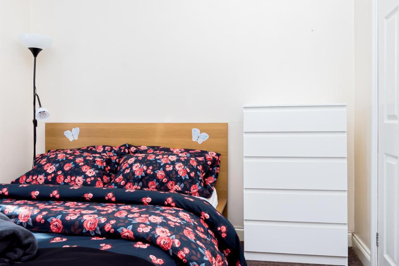 Shirley House 1, Guest House, Self Catering, Self Check In With Smart Locks, Use Of Fully Equipped Kitchen, Walking Distance To Southampton Central, Excellent Transport Links, Ideal For Longer Stays Екстер'єр фото