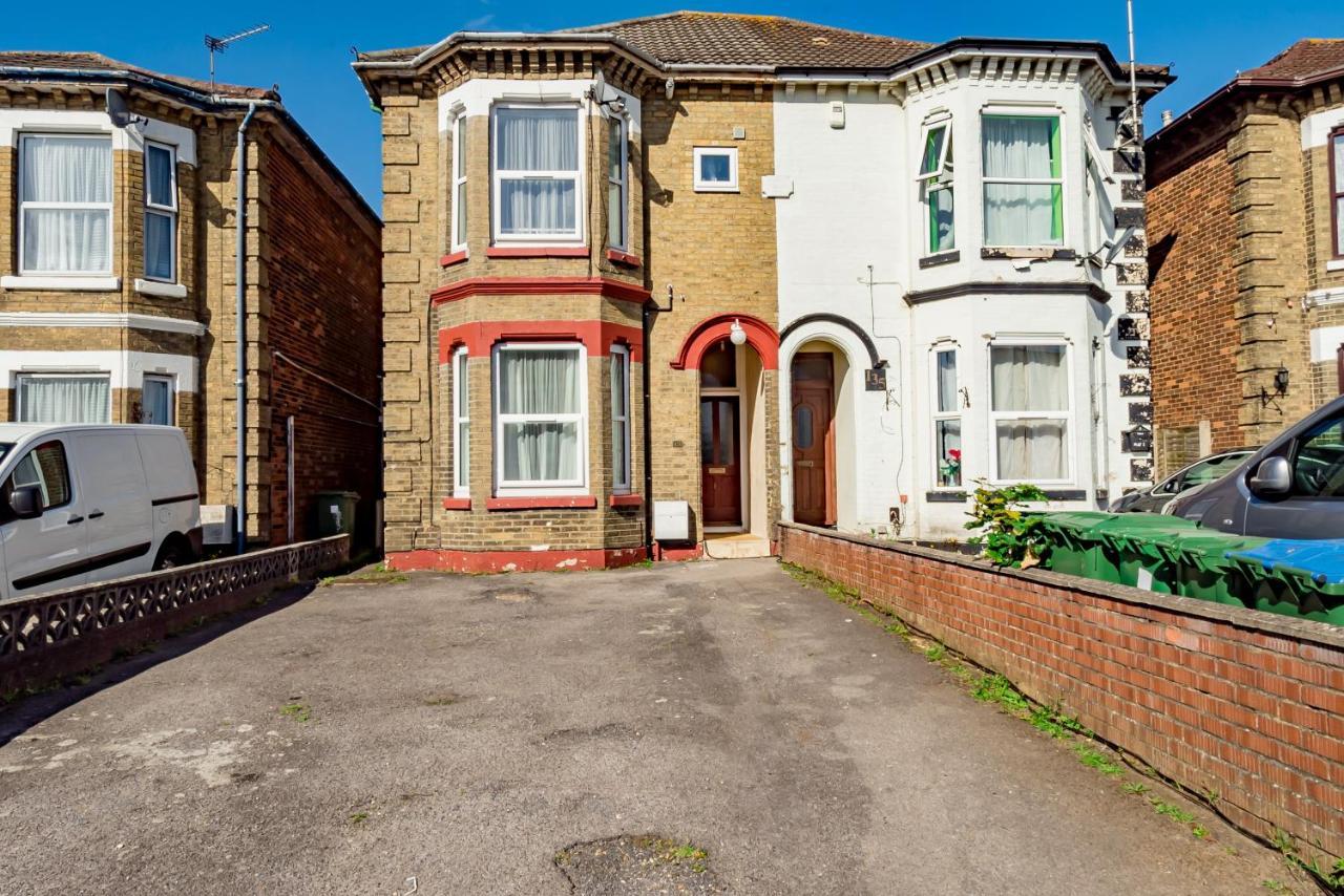 Shirley House 1, Guest House, Self Catering, Self Check In With Smart Locks, Use Of Fully Equipped Kitchen, Walking Distance To Southampton Central, Excellent Transport Links, Ideal For Longer Stays Екстер'єр фото