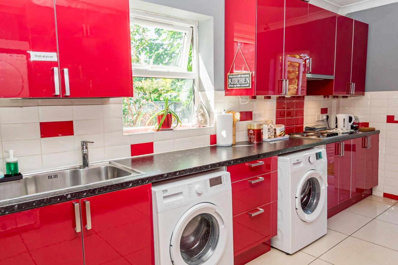 Shirley House 1, Guest House, Self Catering, Self Check In With Smart Locks, Use Of Fully Equipped Kitchen, Walking Distance To Southampton Central, Excellent Transport Links, Ideal For Longer Stays Екстер'єр фото