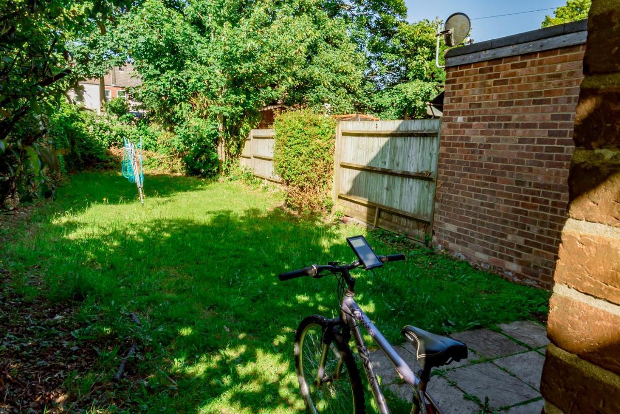 Shirley House 1, Guest House, Self Catering, Self Check In With Smart Locks, Use Of Fully Equipped Kitchen, Walking Distance To Southampton Central, Excellent Transport Links, Ideal For Longer Stays Екстер'єр фото